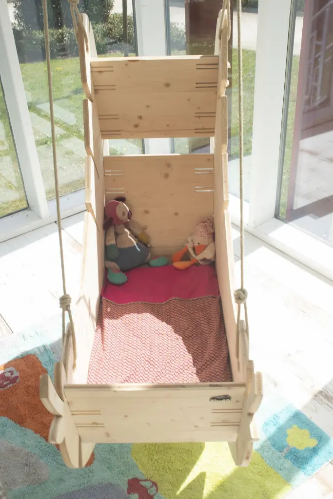 HD - berceau plume - face.webp