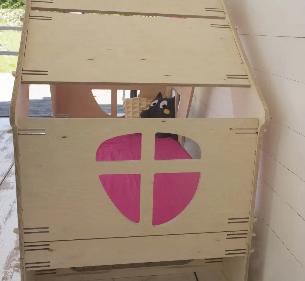 Elysta.be - Lit cabane - fenêtre latérale.webp