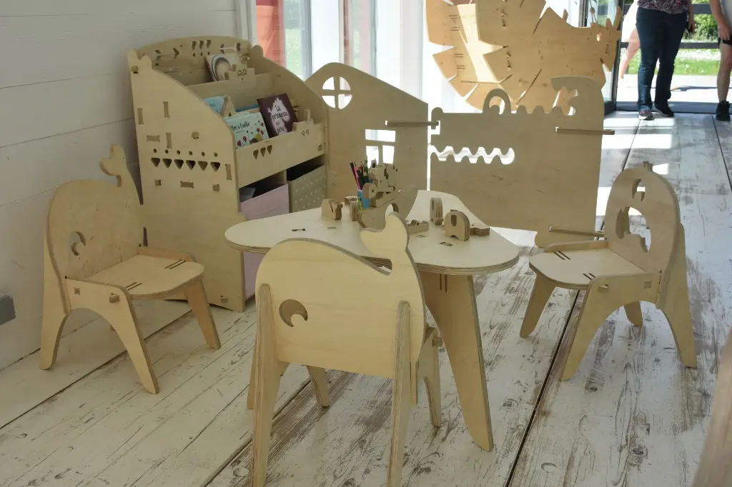 Elysta.be - HD - ensemble table et chaises - passion robinson 4.webp