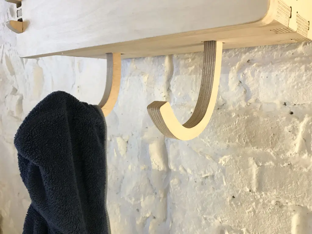 Elysta.be - Ely'box  - Portre manteau.webp