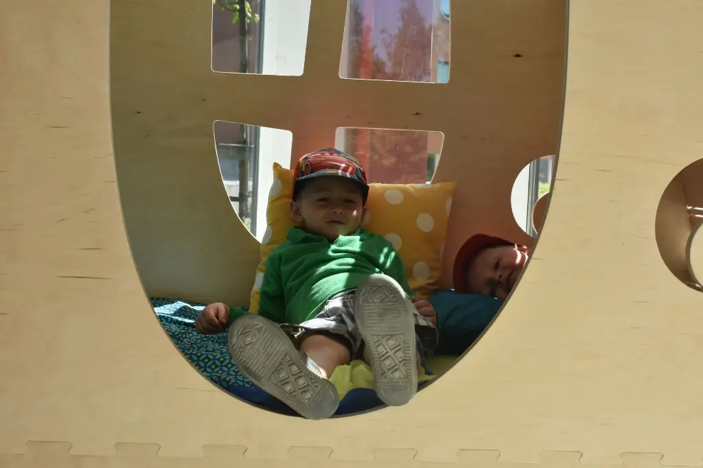 Elysta.be - HD - Lit éléphant - aucun droit de diffusion 1.webp