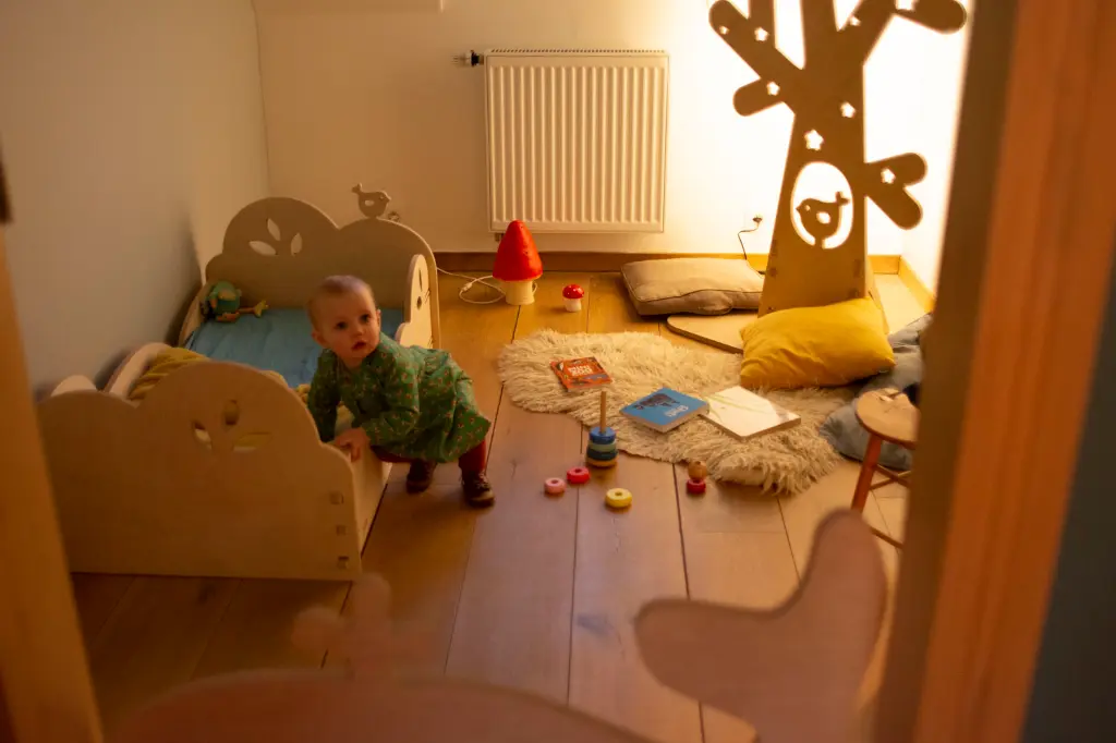 Elysta.be - LD - lit d'inspiration montessori - ambiance.webp