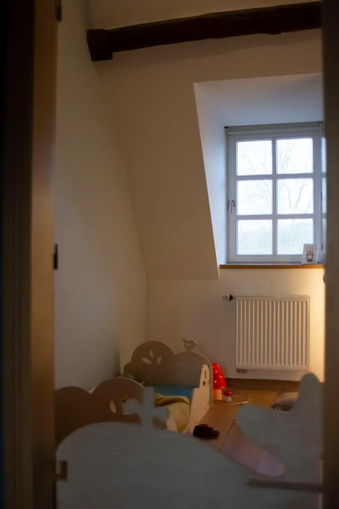 Elysta.be - LD - lit d'inspiration montessori - chambre.webp